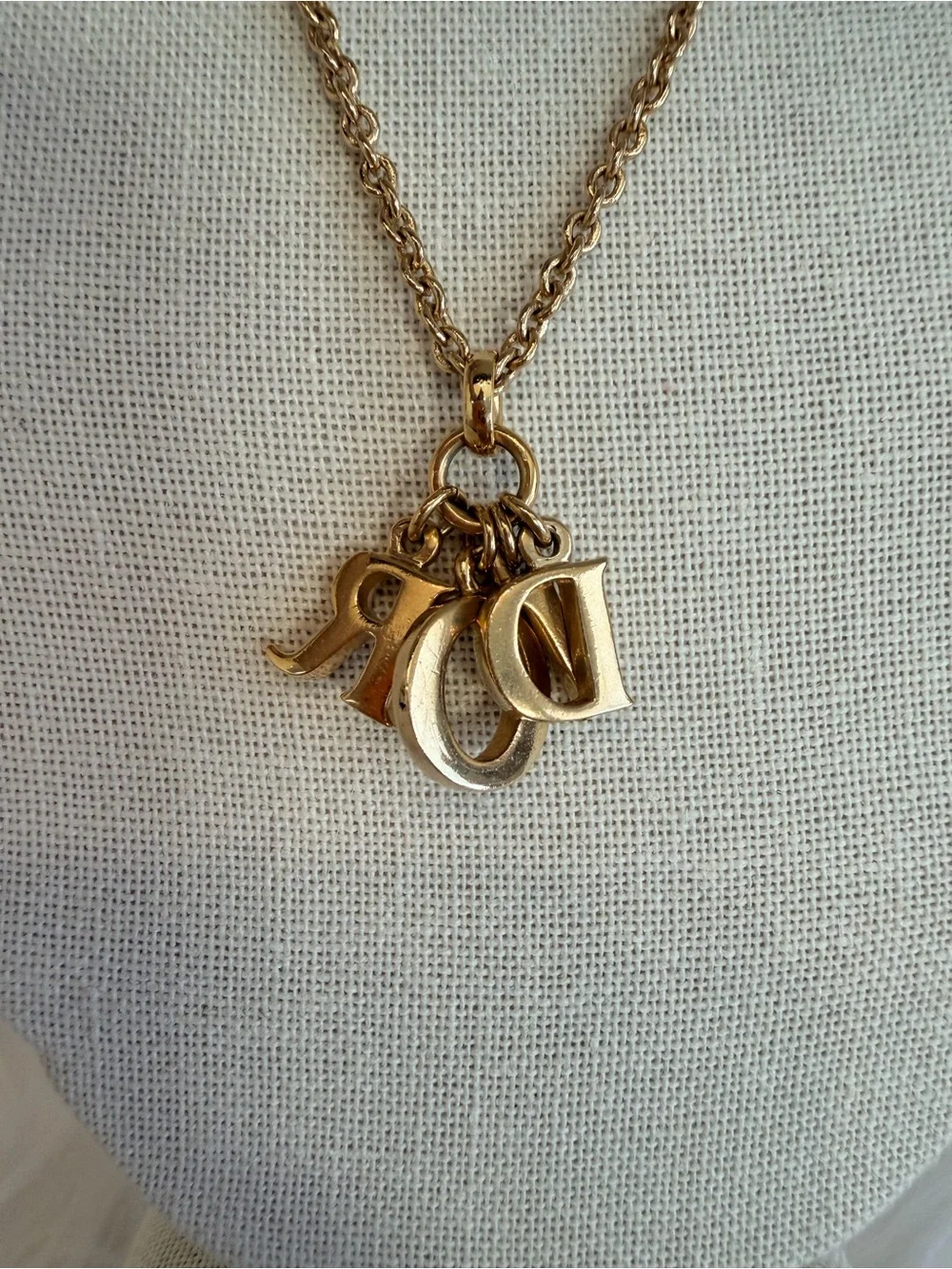 Gold Letter Charm Pendant Necklace - Women Jewelry - Picture 3 of 5